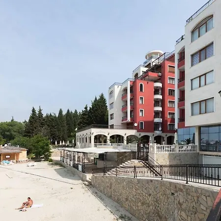 Beachfront Studio! ❤ Sea View❤at❤ Апартаменты